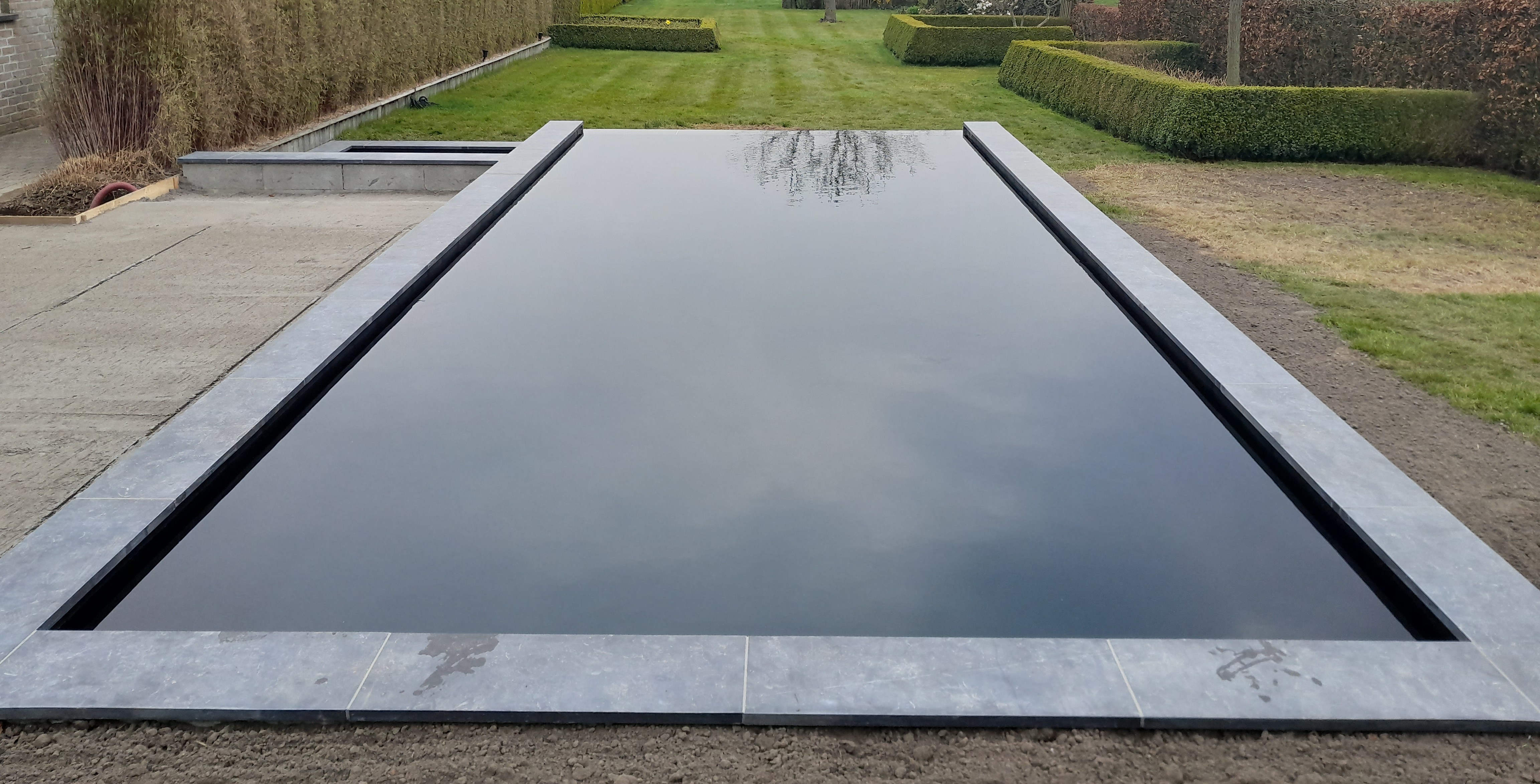 PVC folie voor de afdichting van een vijver